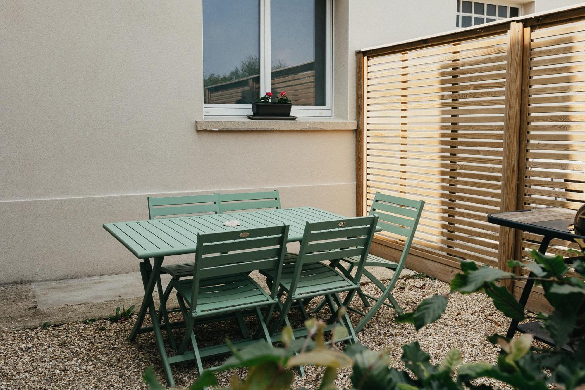 Villa Les Fleurs De Maria Le Bourg-Dun Exterior foto